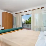 Rona Ani Apartamento