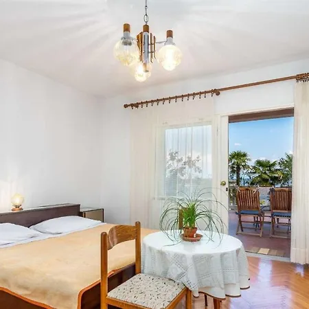 Appartamento Rona Ani