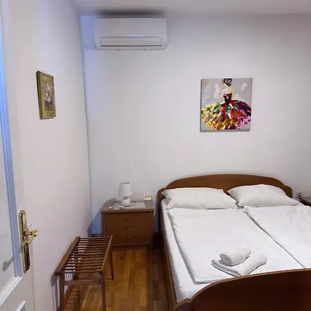 Apartman Rona Ani