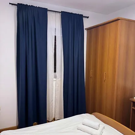 Rona Ani Apartamento